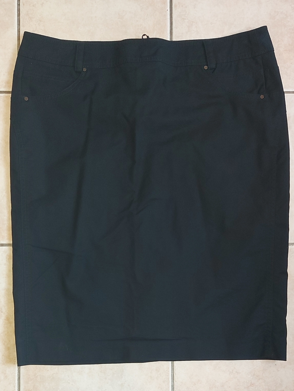 Olsen Europe | Black Pencil Skirt - Size 14